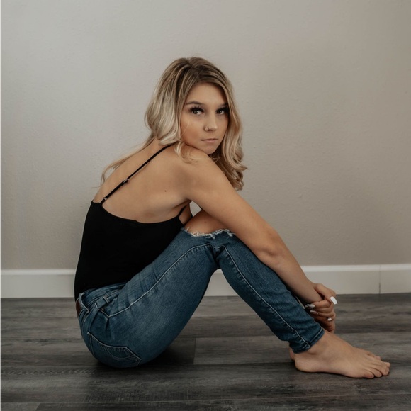 LIVE SHOW LISTING LIKE THIS TO BE NOTIFIED WHEN I GO LIVE!!!Tuesday - Wednesday - Picture 8 of 14